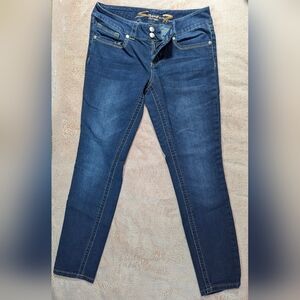 Seven7 Womens Dark Denim Jeans  Size 8 Skinny Ankle Cropped Mid-rise